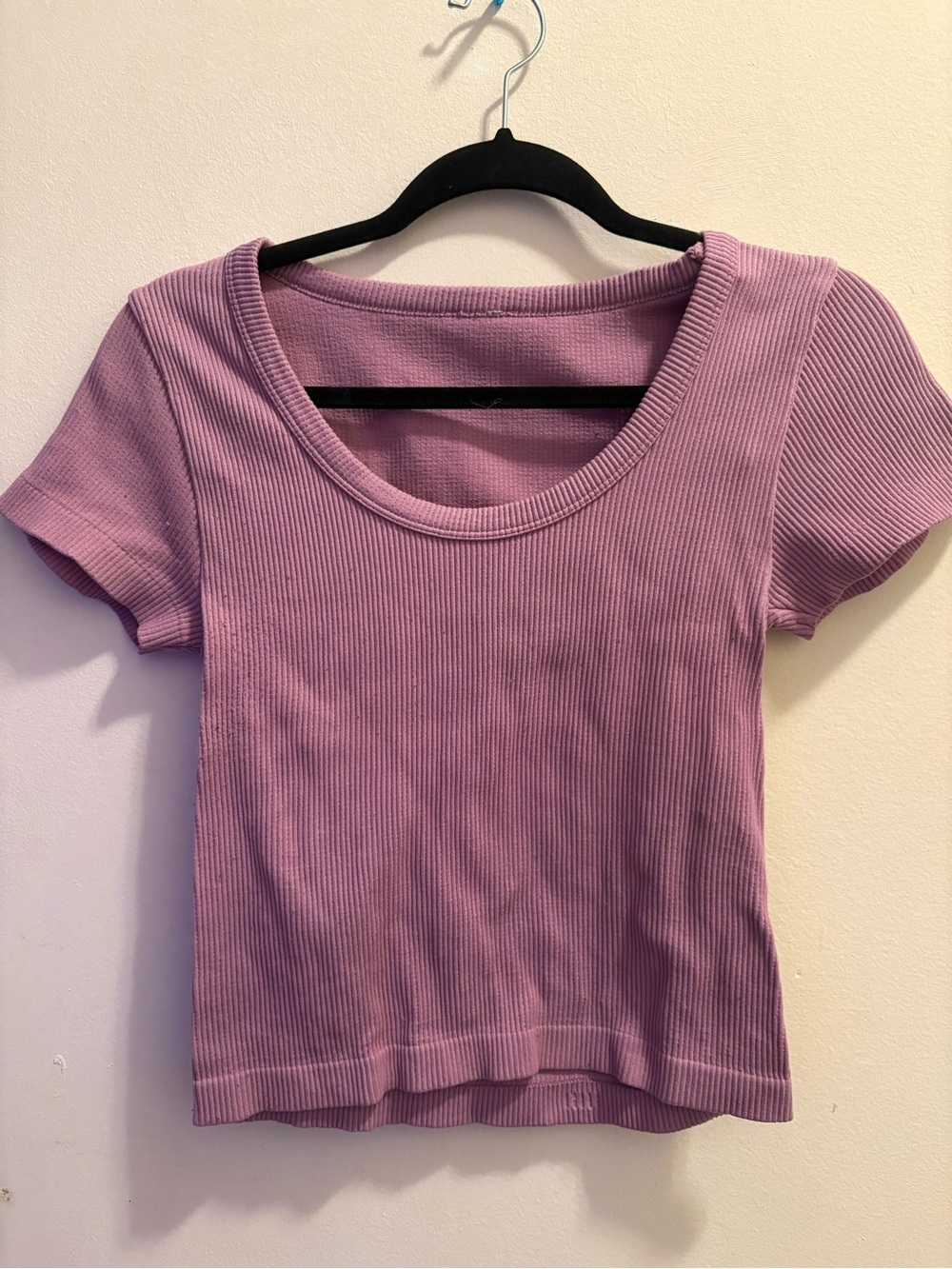 Ribbed Scoop Neck Short Sleeve Top - Lavender
